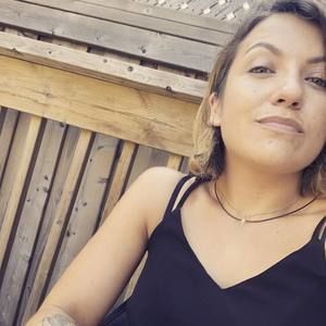 Meet your Posher, Viviana